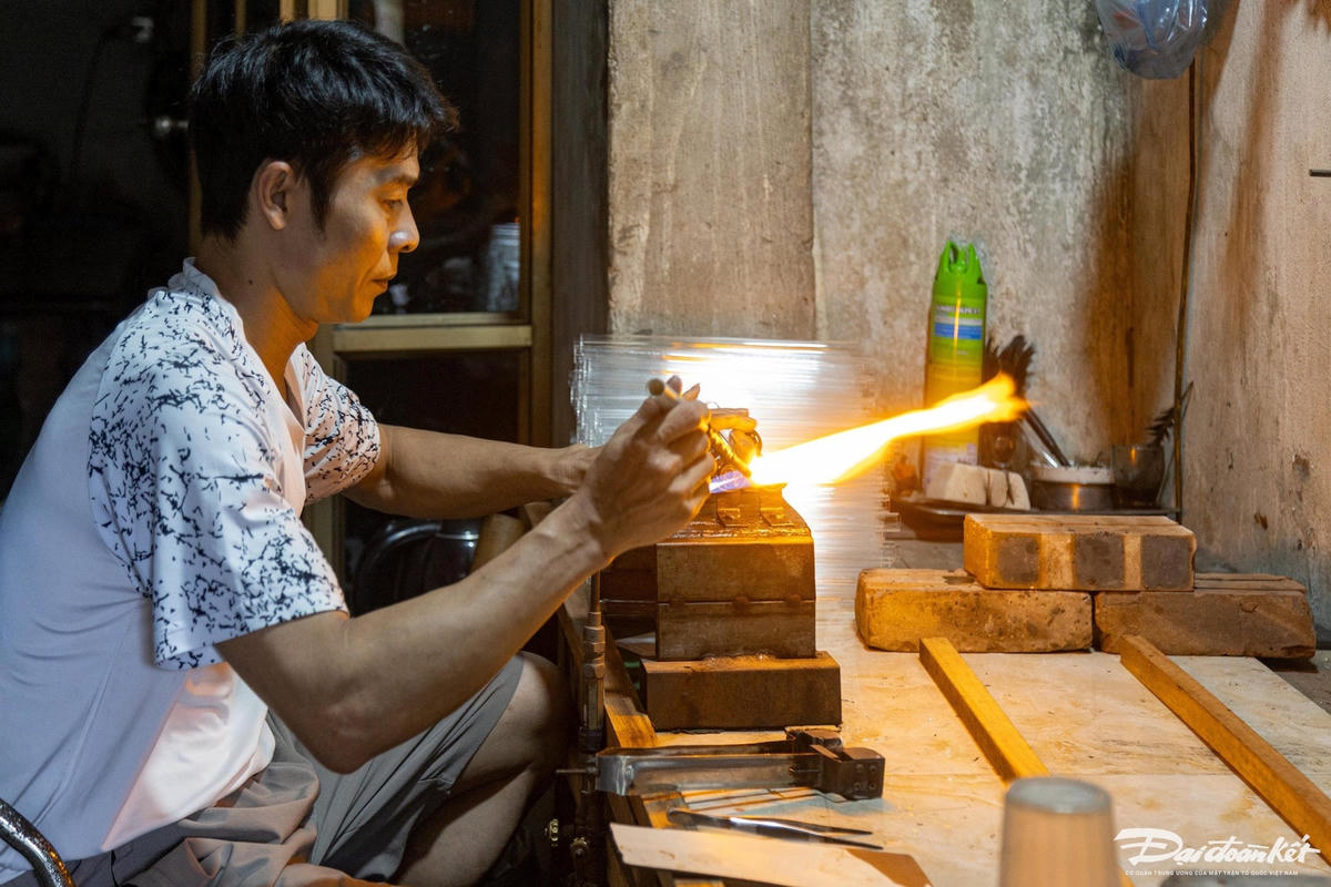 thoi_thuy_tinh-le-khanh23.jpg