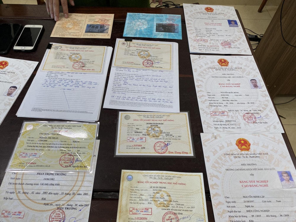 Tang vật vụ án.