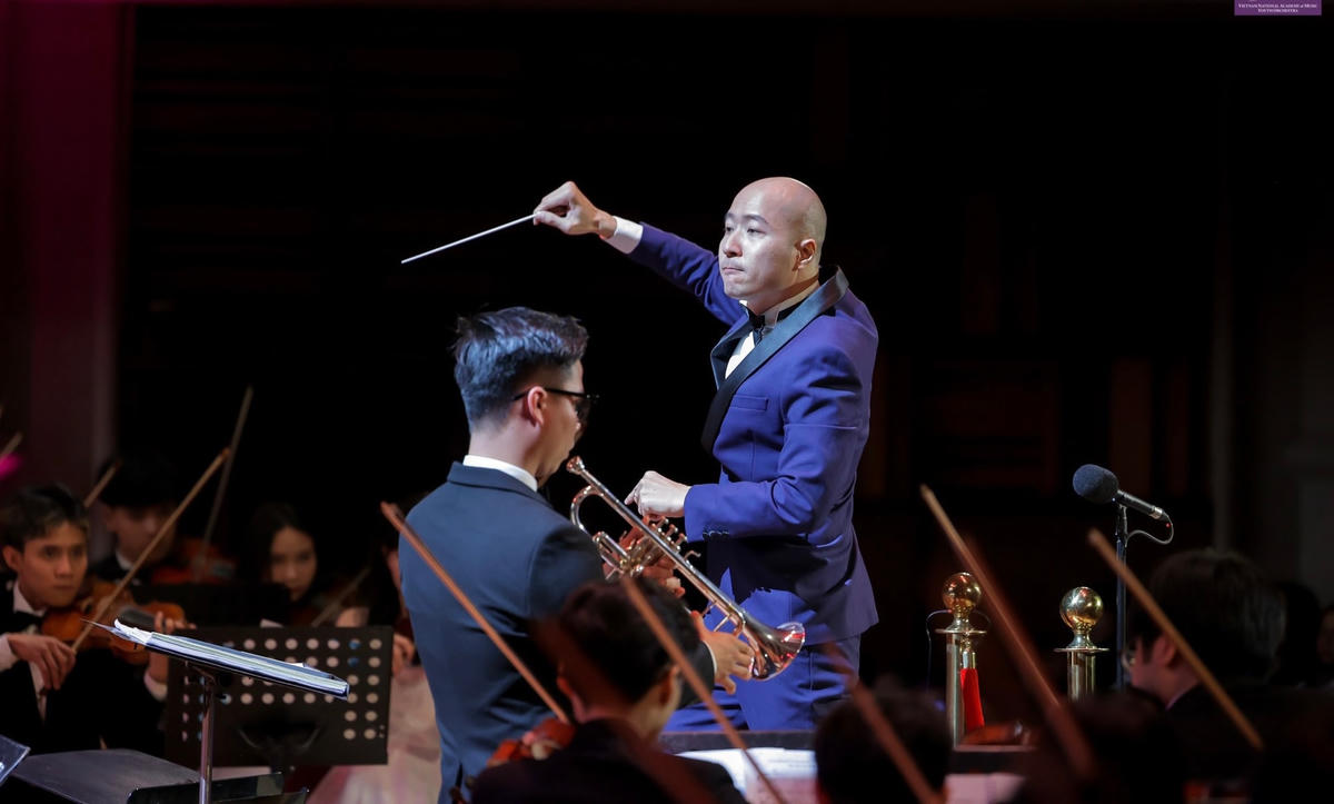 Nhạc trưởng Đồng Quang Vinh.