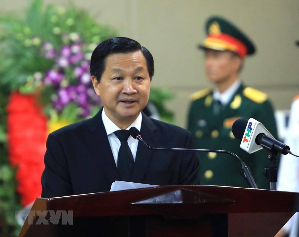 Ông Lê Minh Khái, Bí thư Trung ương Đảng, Phó Thủ tướng, Trưởng Ban tổ chức lễ tang đọc điếu văn tại Lễ Truy điệu Phó Thủ tướng Lê Văn Thành. (Ảnh: Lâm Khánh/TTXVN).