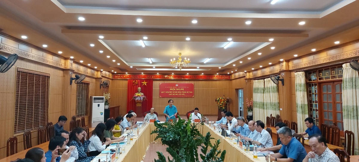 Quang cảnh hội nghị.