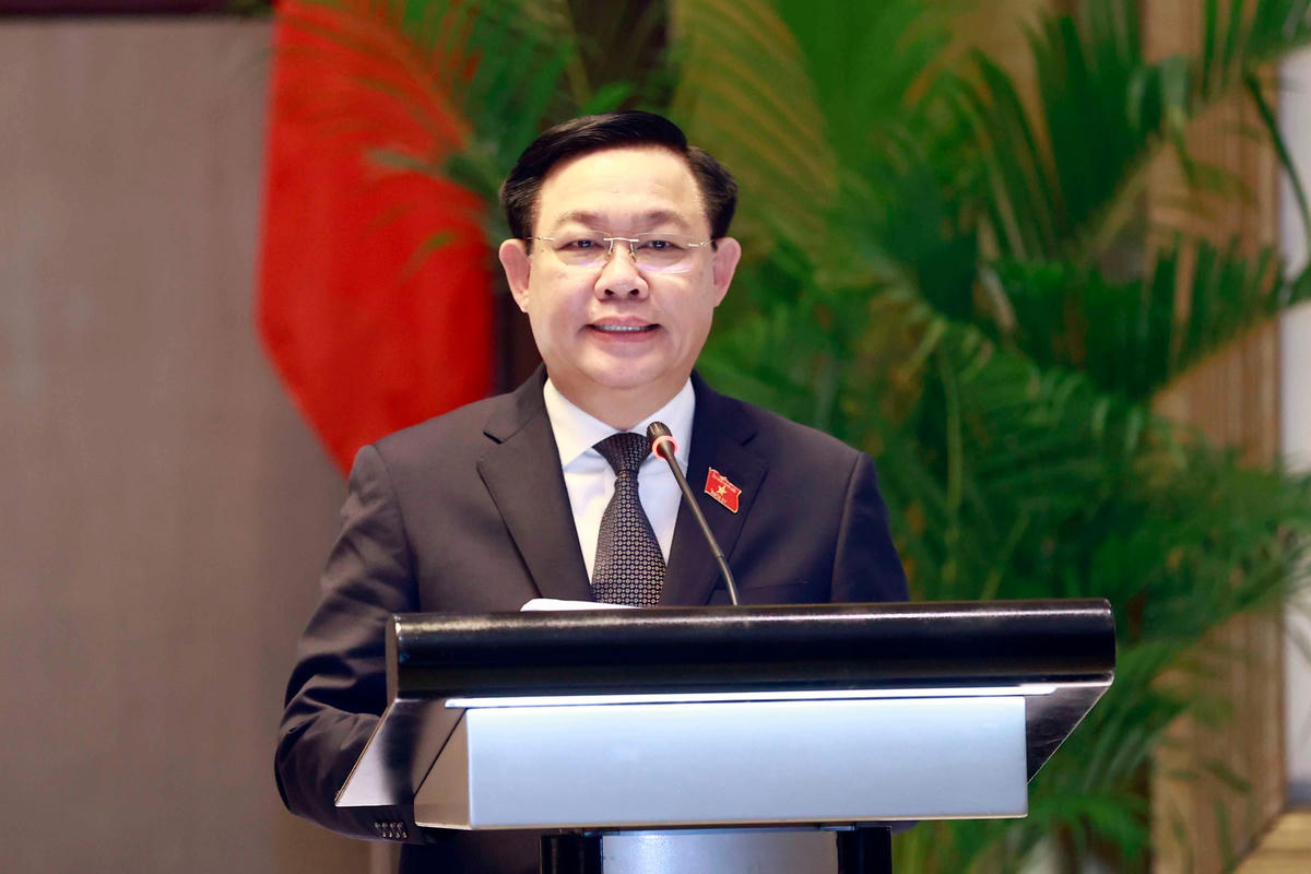 Chủ tịch Quốc hội Vương Đình Huệ phát biểu tại diễn đàn.