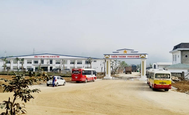Công ty Cổ phần May Five Star.