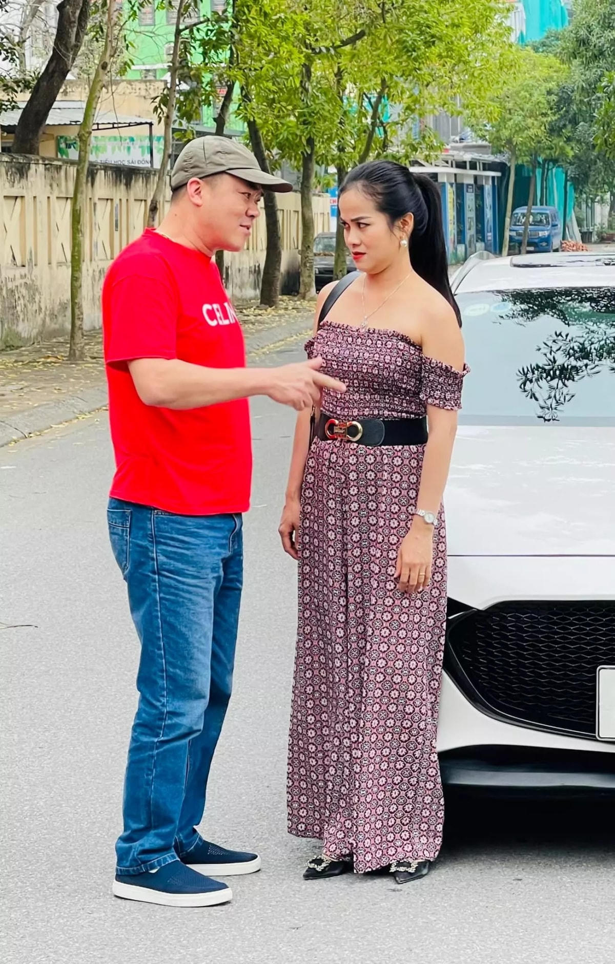 Xuân Hảo cho biết anh đọc hàng nghìn bình luận mắng chửi mình trên mạng xã hội.