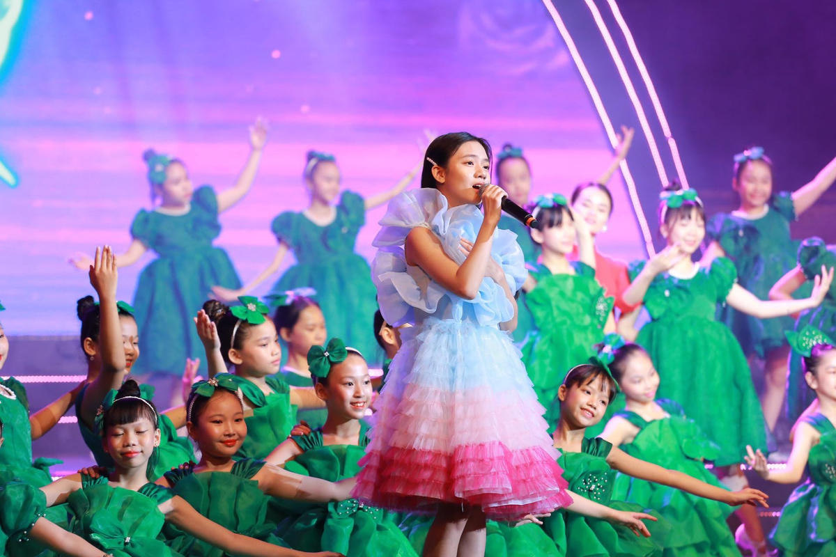 Lắng đọng cảm xúc đêm nghệ thuật “Ơn nghĩa sinh thành 2023”