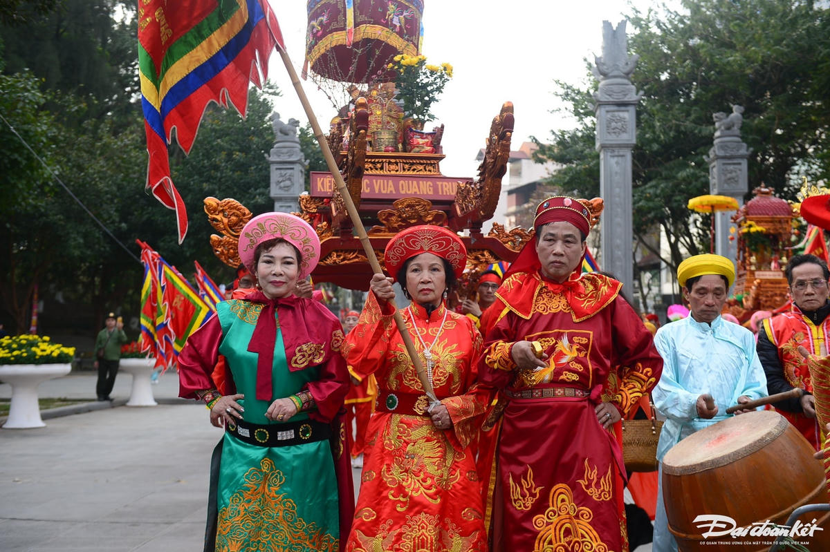 W_go_dong_da-le-khanh5.jpg