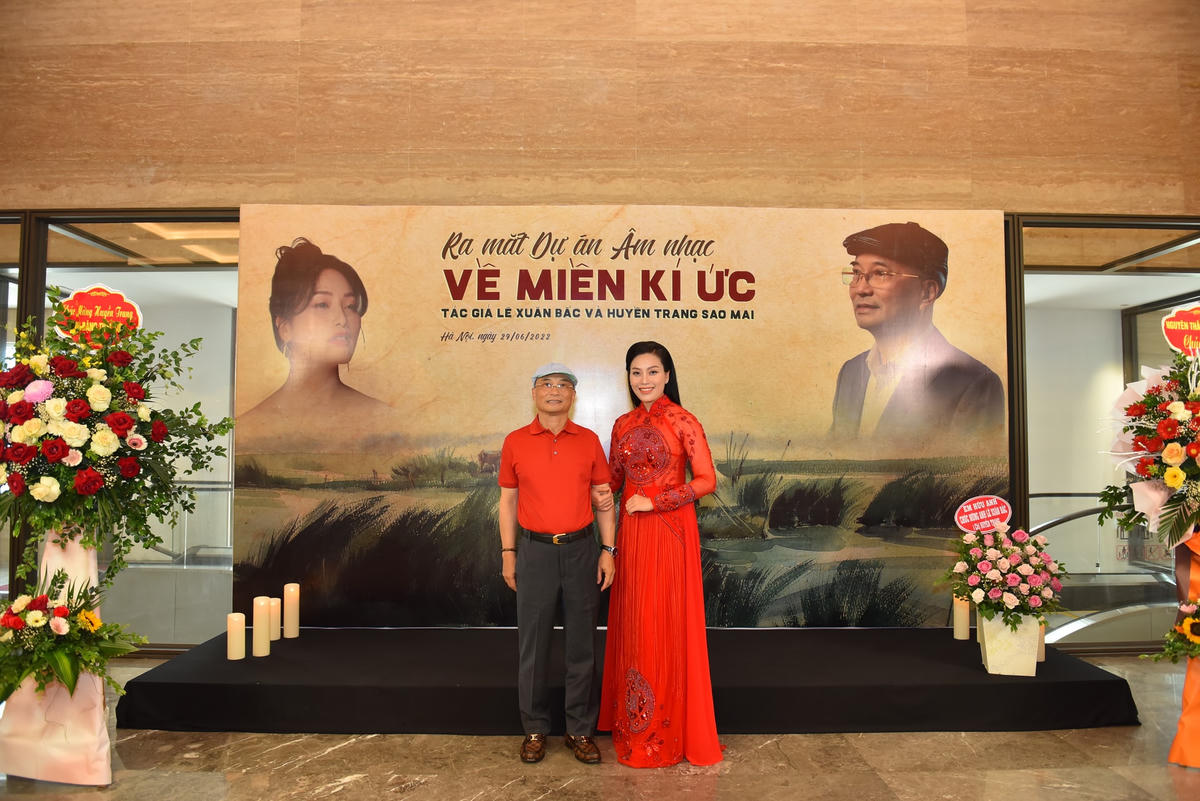 Dự án âm nhạc “Về miền ký ức” đánh dấu sự kết hợp giữa ca sĩ Huyền Trang và tác giả Lê Xuân Bắc.