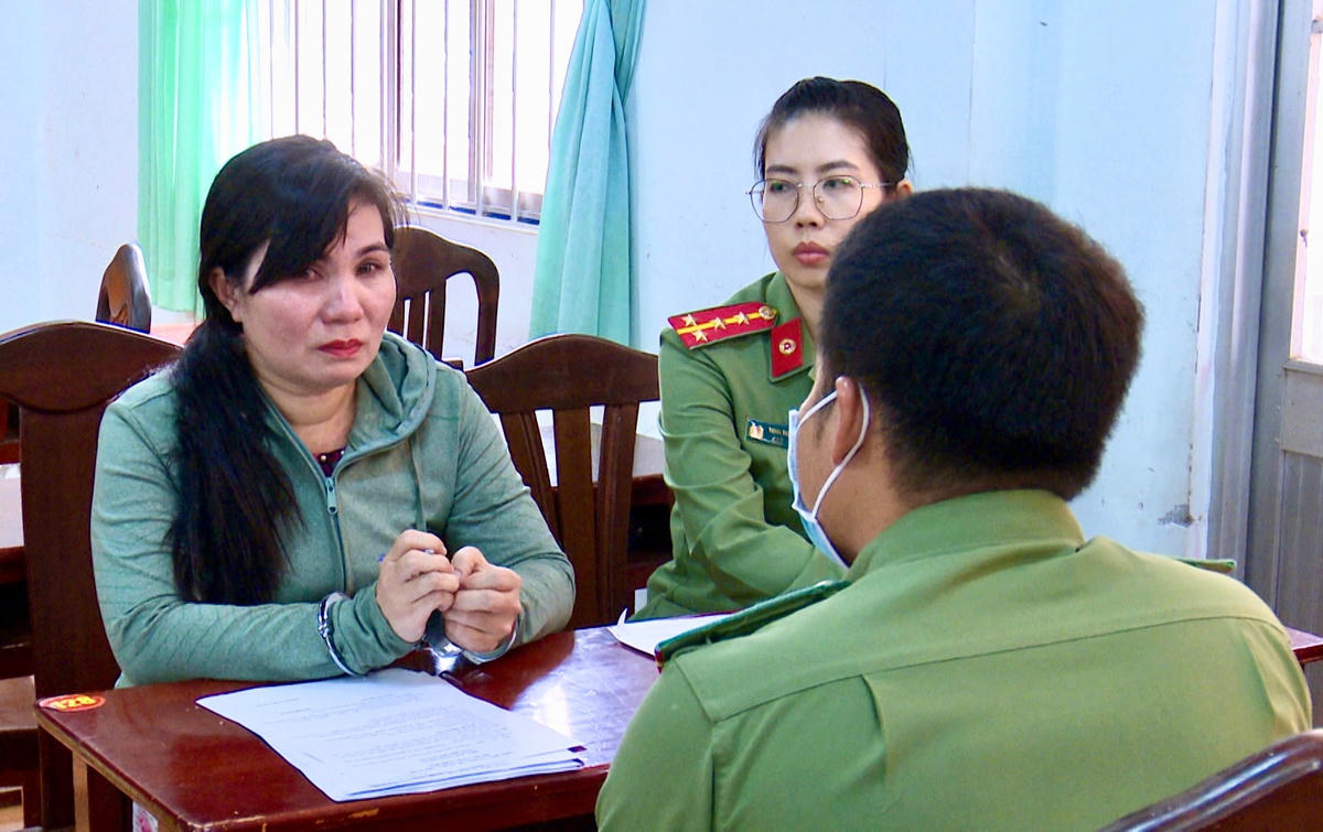 Bị can Huỳnh Mộng Linh - Từ một nạn nhân bị mua bán lại trở thành mắc xích quan trọng trong đường dây buôn người.