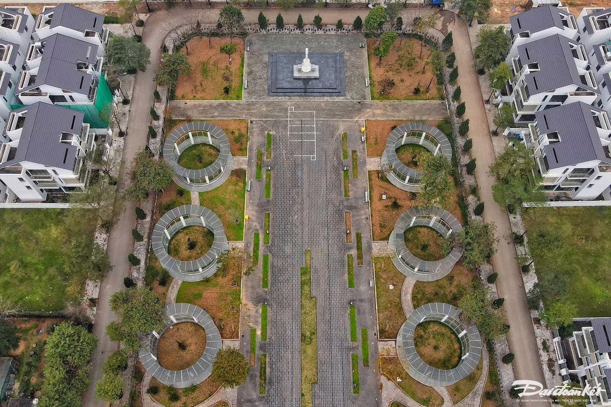 W_cong_vien_dan_guita-le-khanh2.jpg