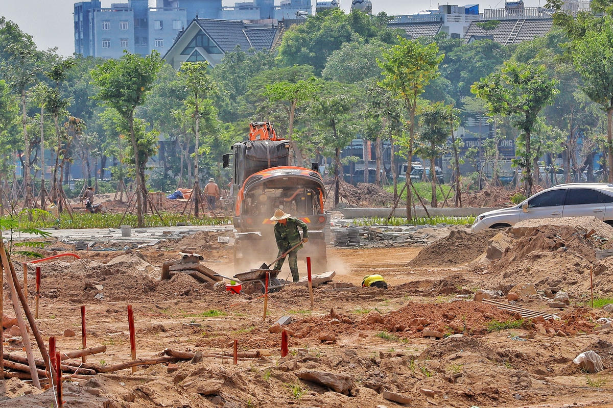 Trước đây, công viên này từng được UBND TP Hà Nội phê duyệt năm 2019 vào danh mục xã hội hóa kêu gọi đầu tư, cải tạo và xây dựng mới trên khuôn viên có sẵn. 