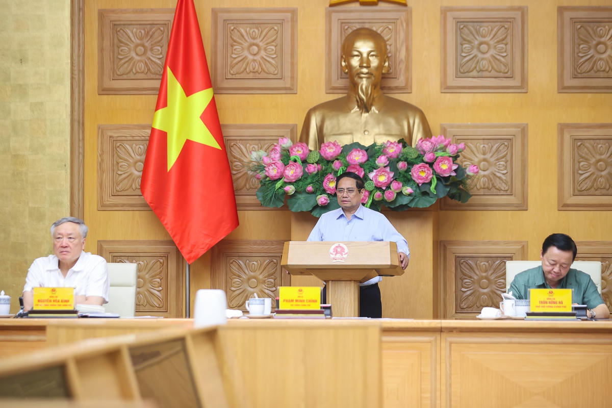Thủ tướng chủ trì cuộc họp về triển khai tổ chức chính quyền địa phương 2 cấp- Ảnh 2.