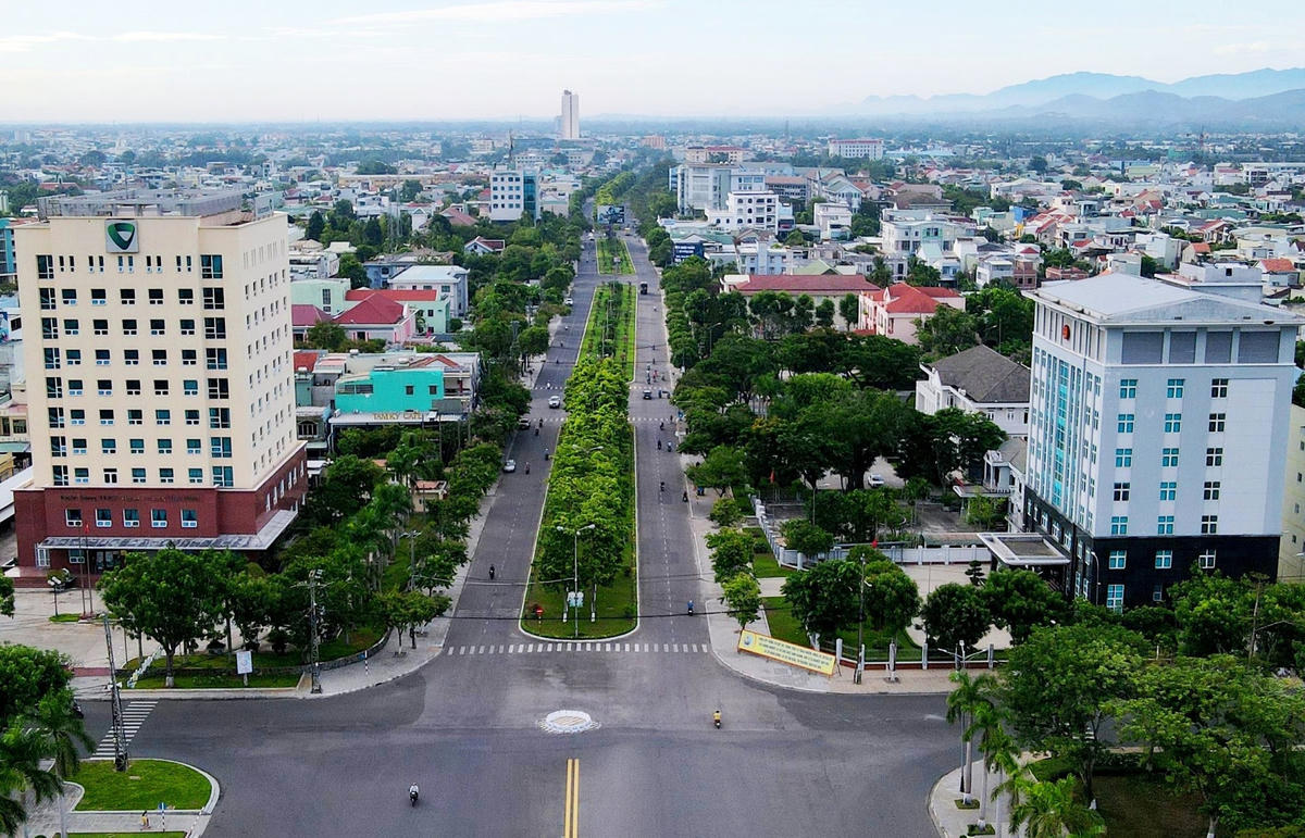 Quảng Nam cần đầu tư xây dựng giao thông đồng bộ để hạn chế TNGT.