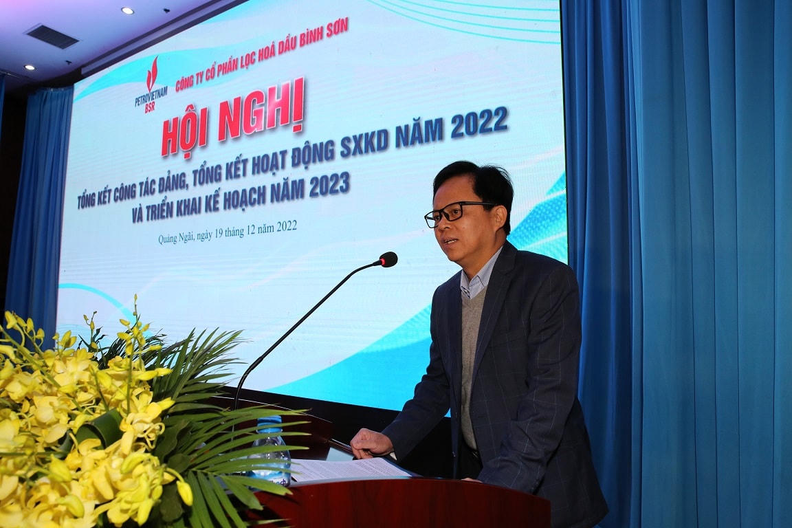 Ông Nguyễn Văn Hội, Bí thư Đảng uỷ, Chủ tịch HĐQT BSR báo cáo tổng kết công tác Đảng.