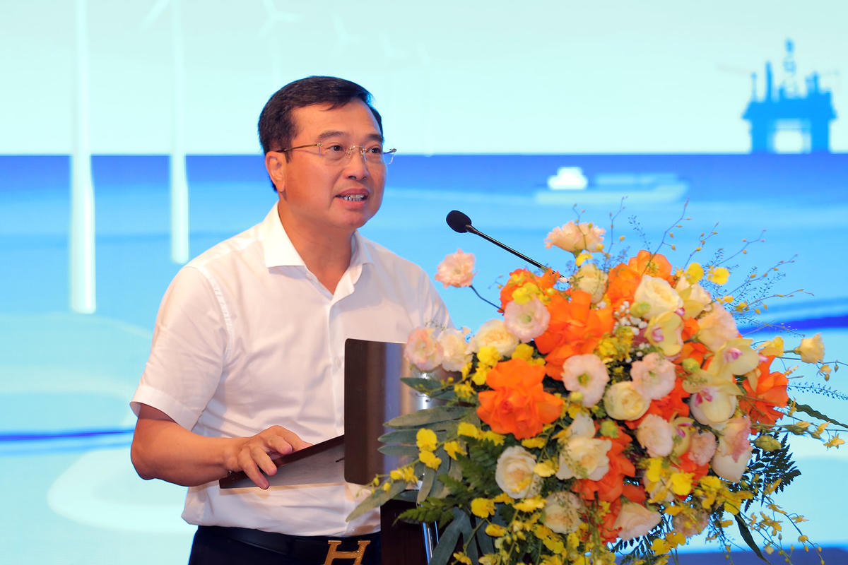 Chủ tịch HĐTV Petrovietnam Hoàng Quốc Vượng phát biểu chỉ đạo Hội nghị.