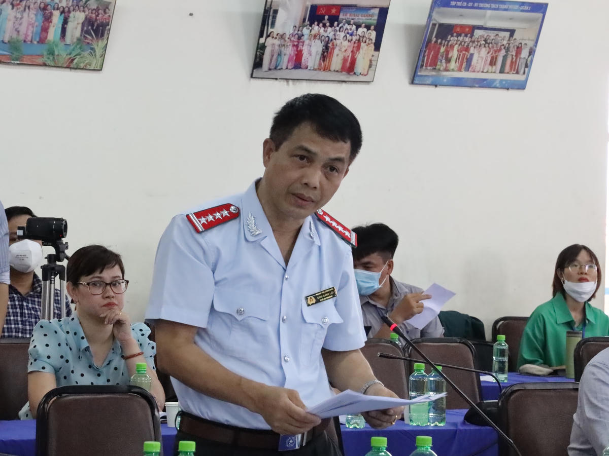 Đại diện Thanh tra Chính phủ phát biểu tại buổi đối thoại (Ảnh: HMC).