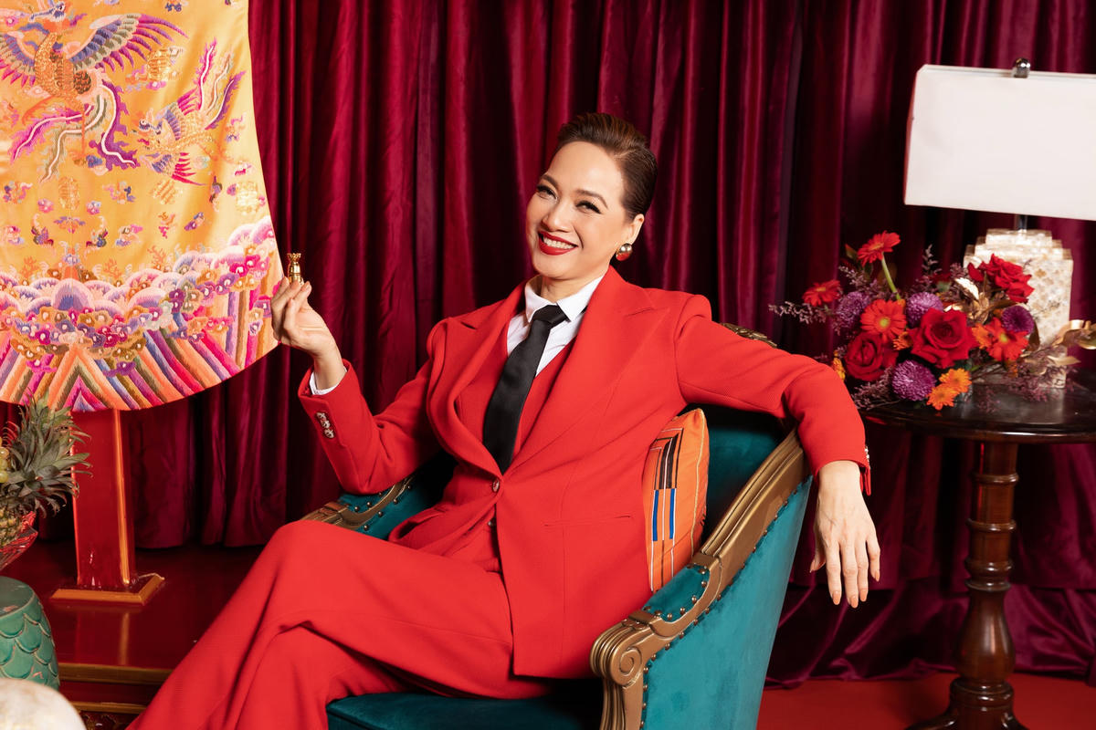 Dù nuối tiếc nhưng NSND Lê Khanh nghĩ rằng một nền sân khấu mạnh bắt buộc phải có nghệ sĩ giỏi.