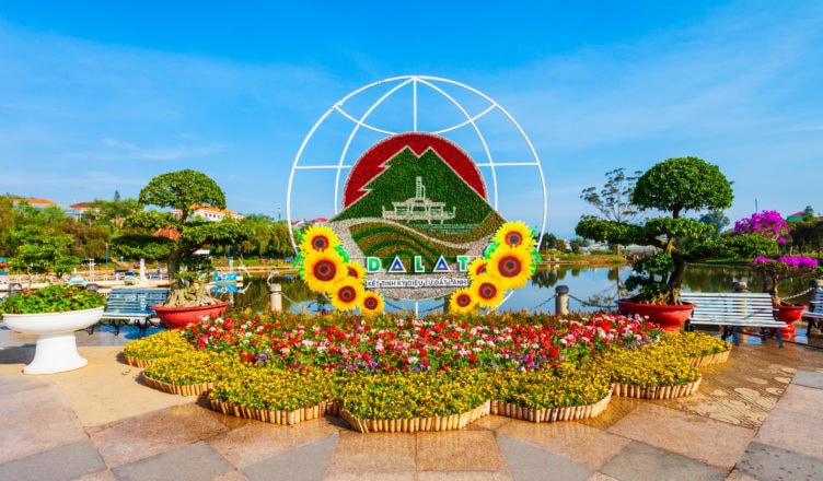 Sắc màu rực rỡ của Festival Hoa Đà Lạt 2022.