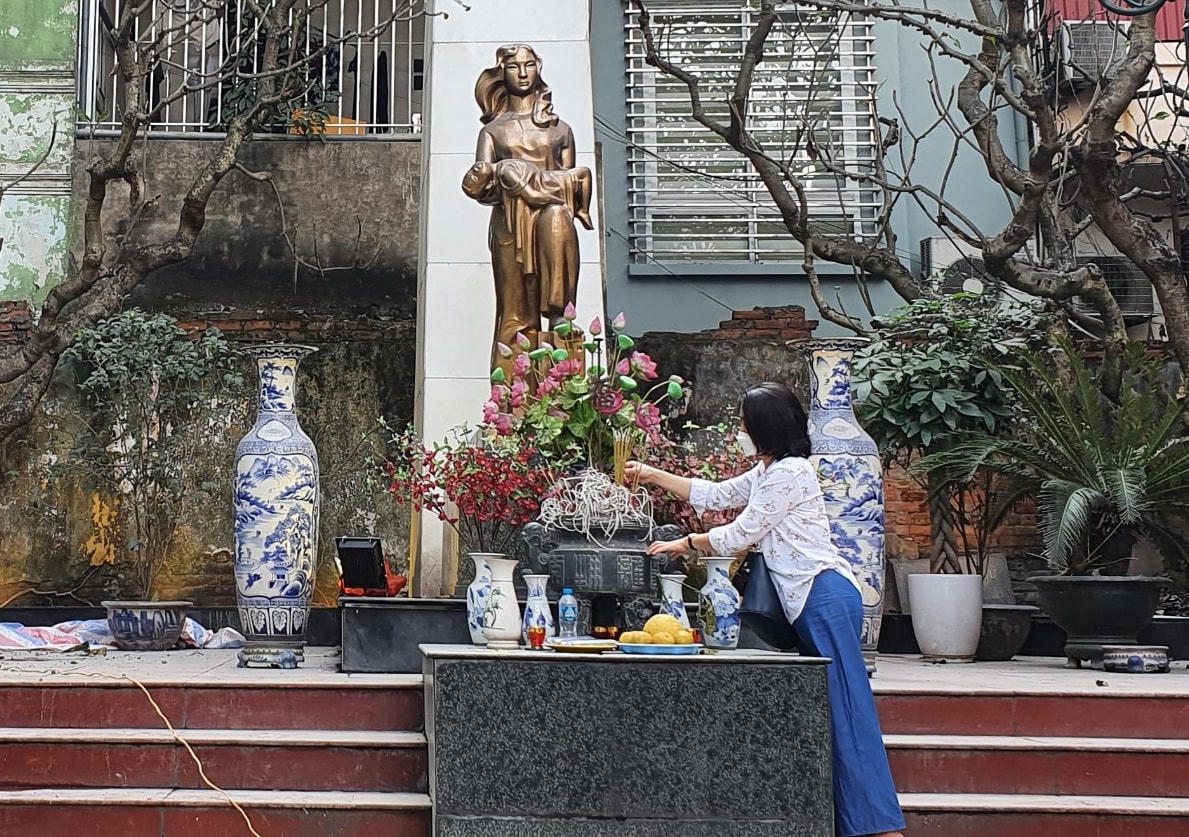 Đài tưởng niệm Khâm Thiên. Ảnh: Phương Lan.