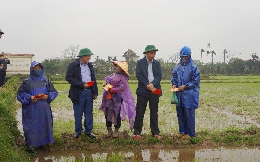 Thăm sản xuất đầu năm, lãnh đạo tỉnh Quảng Trị chỉ đạo gì với ngành nông nghiệp?
