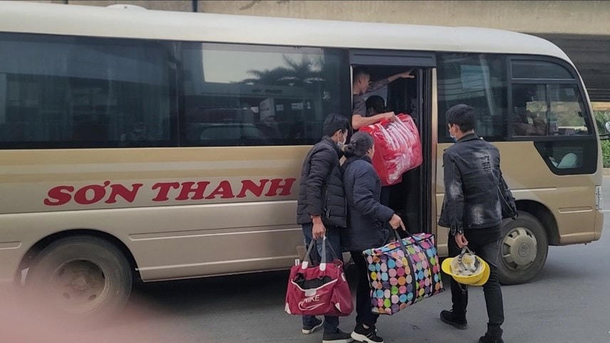 Hàng trăm xe hợp đồng vi phạm tốc độ bị Sở GTVT Hà Nội phát hiện. Ảnh minh hoạ.