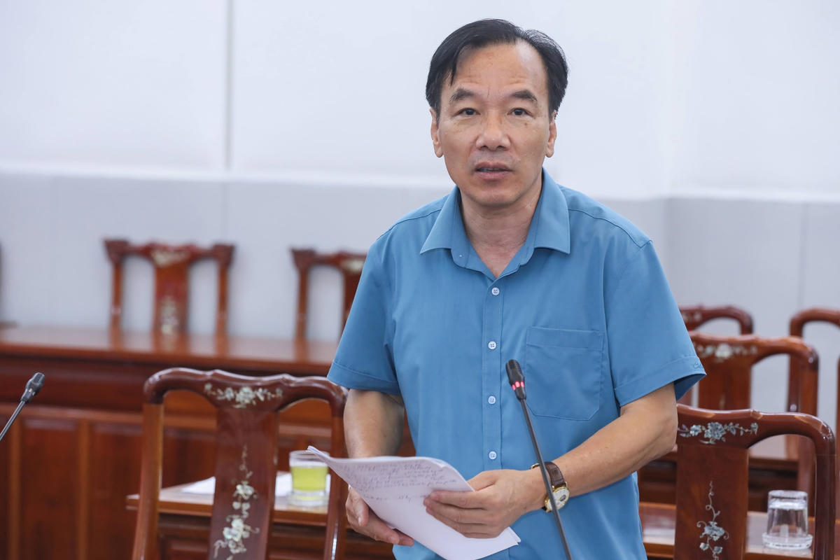 Ông Ngô Sách Thực, nguyên Phó Chủ tịch UBTƯ MTTQ Việt Nam, Chủ tịch Hội Cứu trợ trẻ tàn tật Việt Nam phát biểu tại Hội thảo.