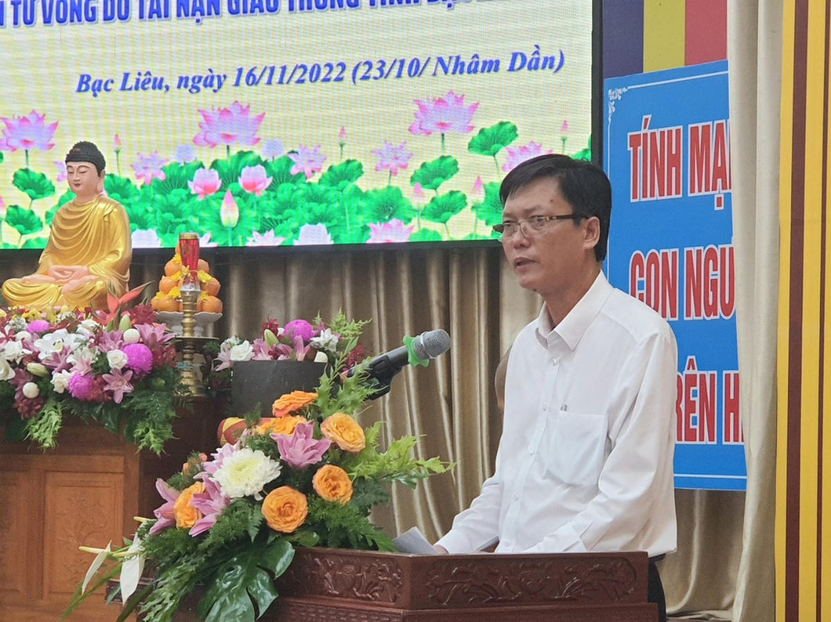 Ông Nguyễn Huy Dũng, Giám đốc Sở GTVT, Phó Trưởng ban ATGT tỉnh Bạc Liêu phát biểu tại buổi lễ.