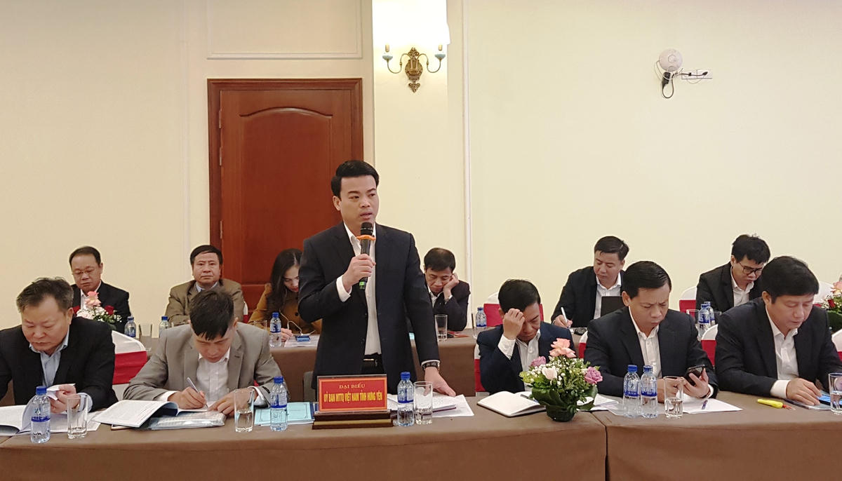 Các đại biểu tham gia đóng góp ý kiến tại hội nghị.