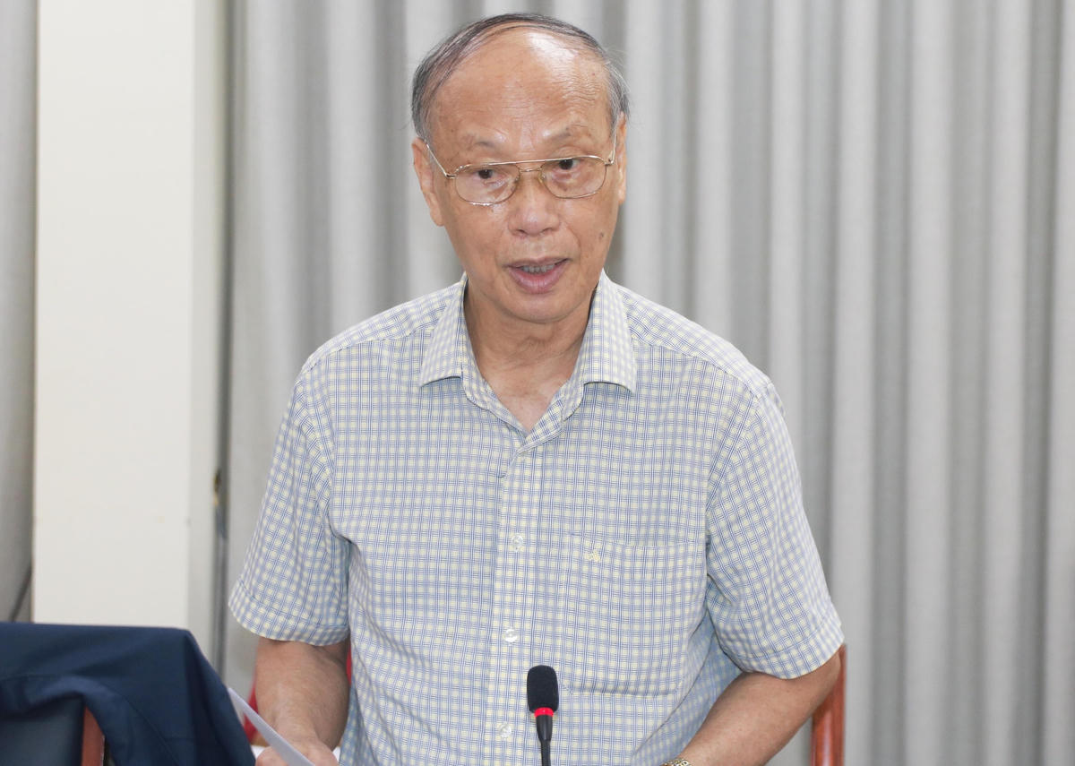 GS.TS Trần Ngọc Đường - Chủ nhiệm Hội đồng tư vấn Dân chủ và Pháp luật, UBTƯ MTTQ Việt Nam phát biểu.