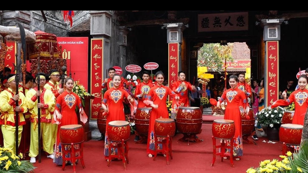 Lễ hội đình Kim Ngân và hội nghề kim hoàn năm 2023 là dấu ấn văn hóa hết sức sinh động. 