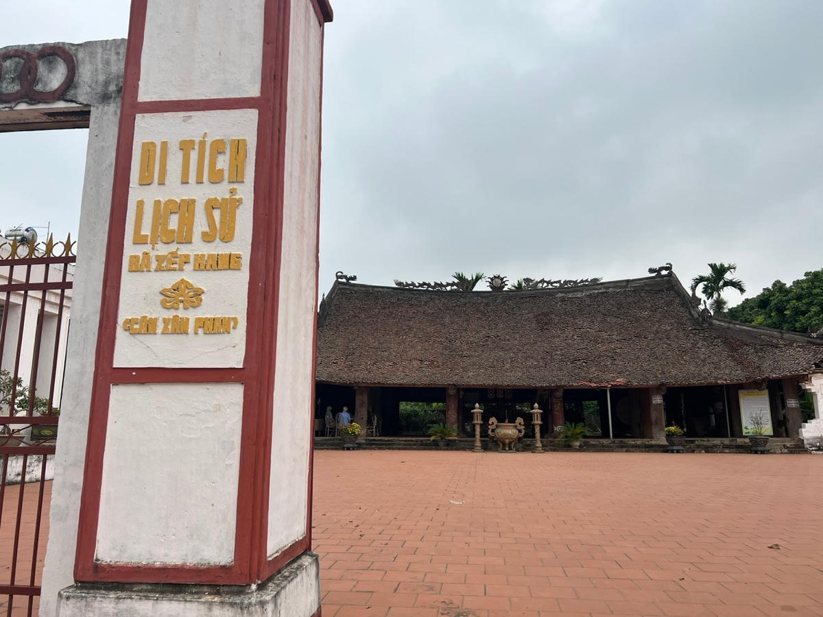 Phú Thọ: Cận cảnh đình Quốc gia 350 tuổi thành 'khu vực nguy hiểm cấm vào'