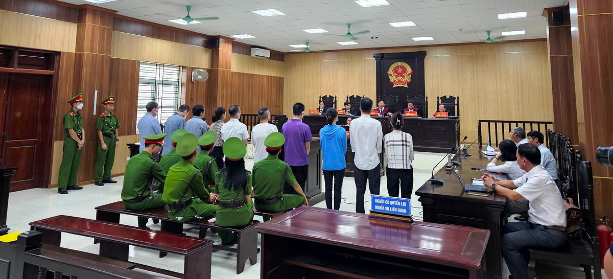 Quang cảnh phiên xét xử sơ thẩm vụ "đại án" tại Thanh Hóa.