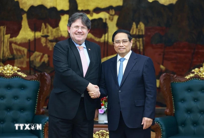 Thủ tướng Phạm Minh Chính tiếp Đại sứ Cộng hòa Áo tại Việt Nam Philipp Agathonos. (Ảnh: Dương Giang/TTXVN)