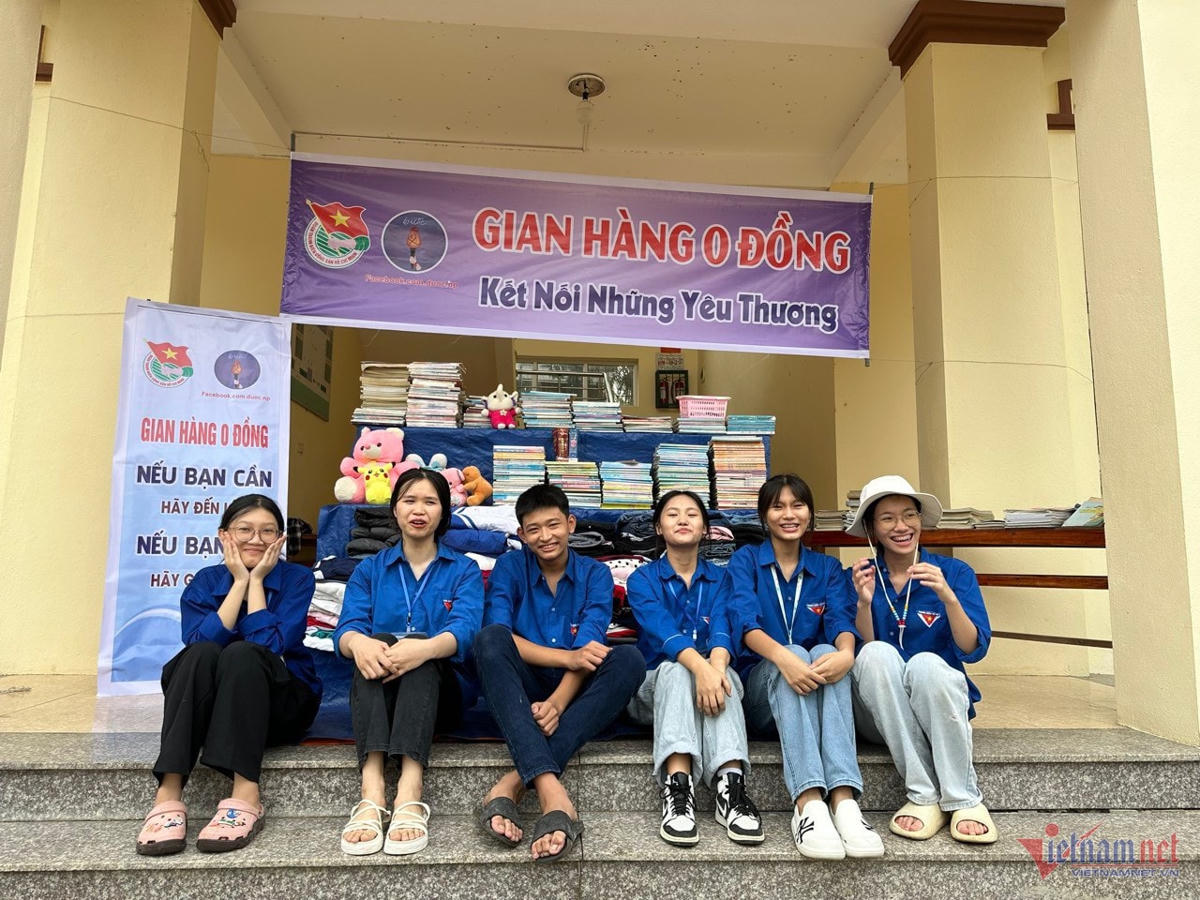 Nhóm 'Đuốc' của Minh Tâm đã lên tới 6 thành viên.