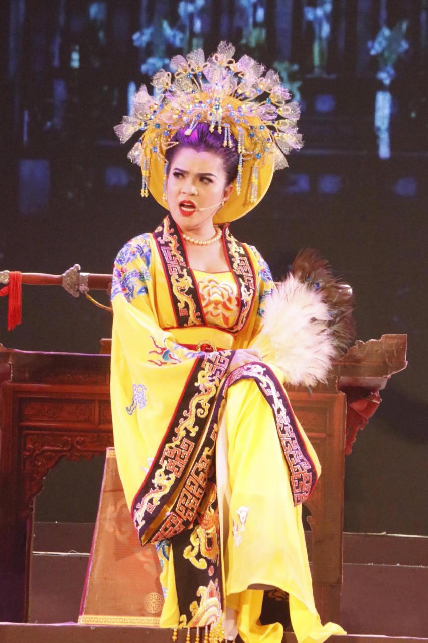 Phần dự thi của Nhà hát Cao Văn Lầu.