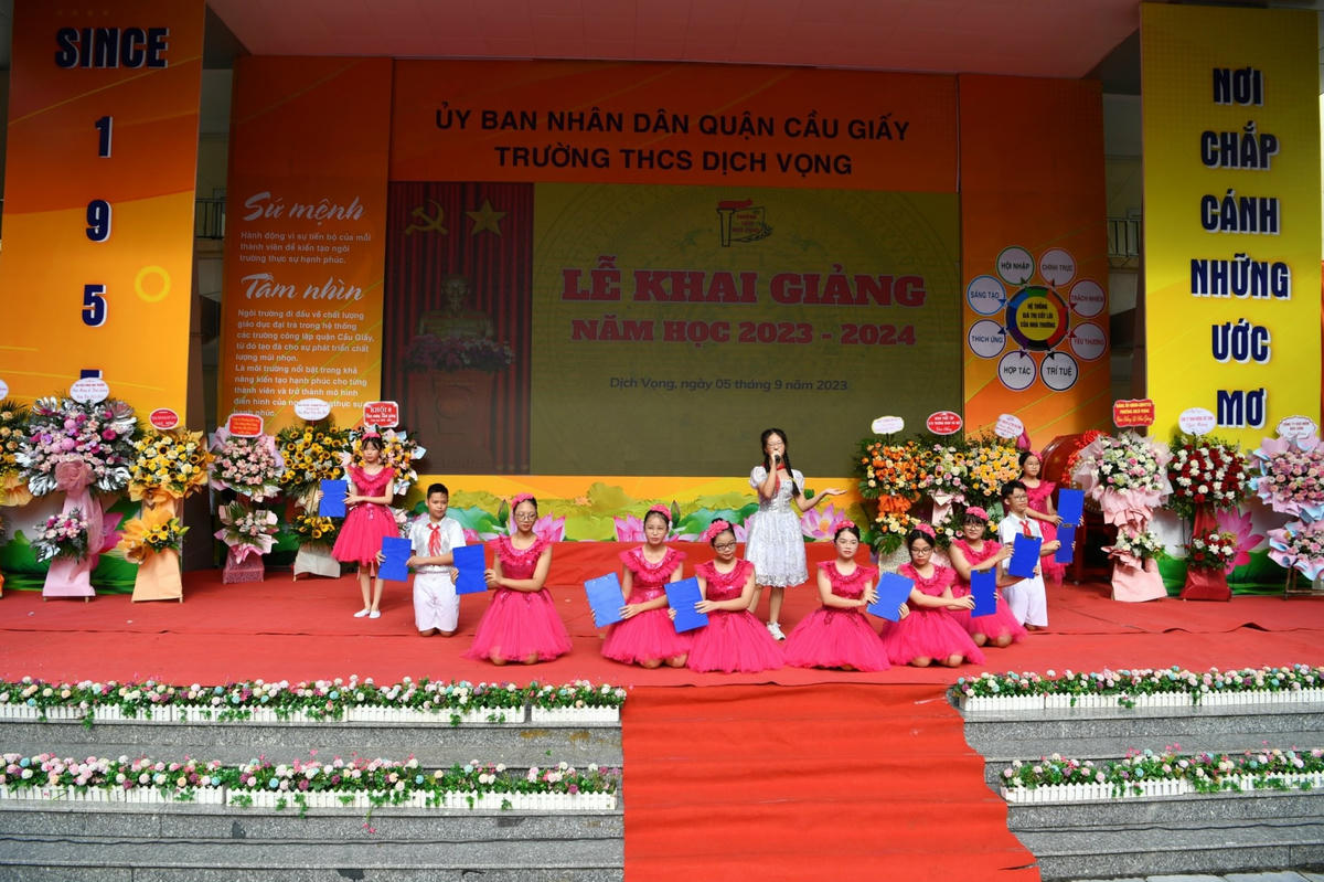 Nỗ lực xây dựng nhà trường an toàn, chia sẻ yêu thương