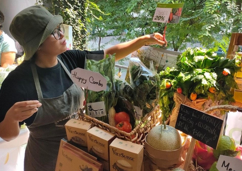 Nông sản sạch, nông sản hữu cơ được người tiêu dùng tìm mua.