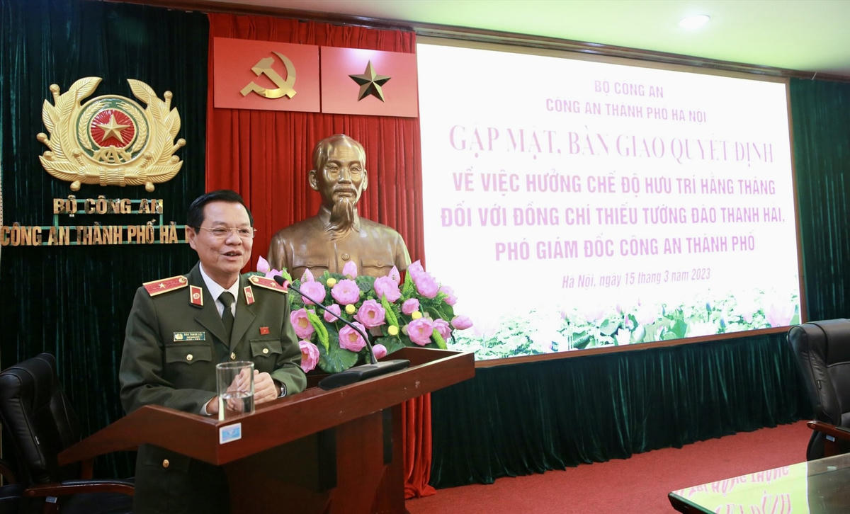 Nguyên Phó Giám đốc Công an Hà Nội - Thiếu tướng Đào Thanh Hải phát biểu khi nhận quyết định nghỉ hưu. Ảnh: Công an Hà Nội.