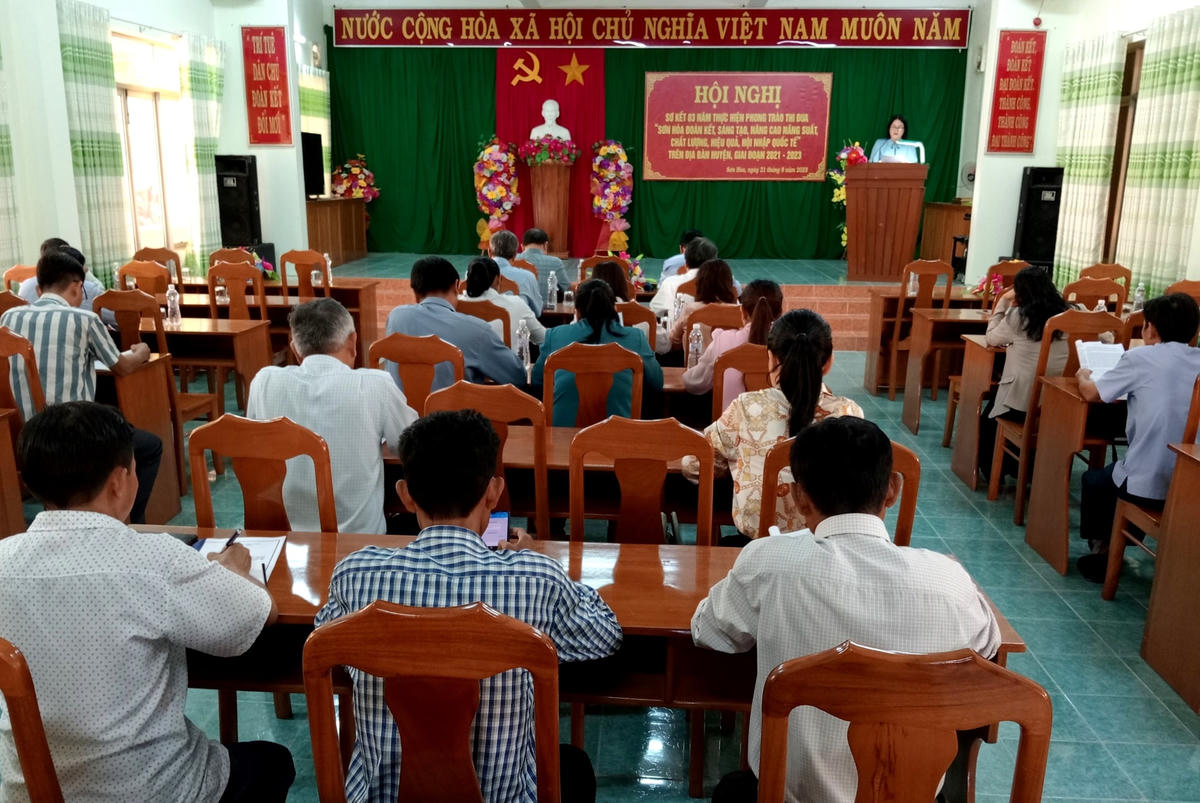 Quang cảnh hội nghị.
