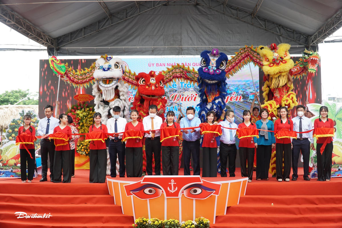 Khai mạc Tuần lễ trái cây “Trên bến, dưới thuyền” lần 1 tại tuyến đường Bến Bình Đông.