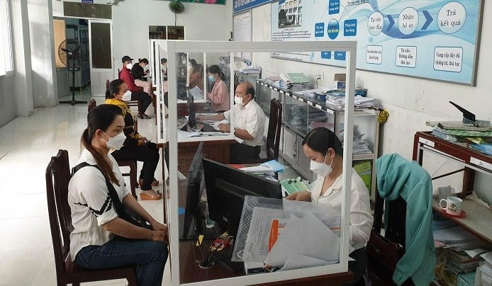 anh-bai-tren.jpg