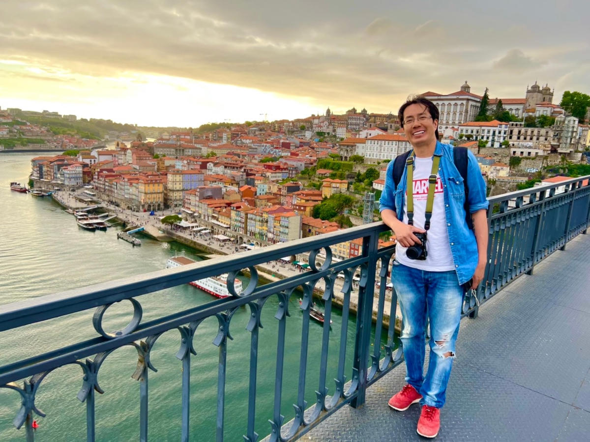 Nhà báo Trương Anh Ngọc