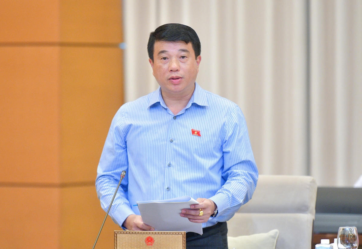 Chủ tịch Hội đồng Dân tộc của Quốc hội Y Thanh Hà Niê Kđăm - Phó Trưởng Đoàn Thường trực Đoàn giám sát . Ảnh: quochoi.vn