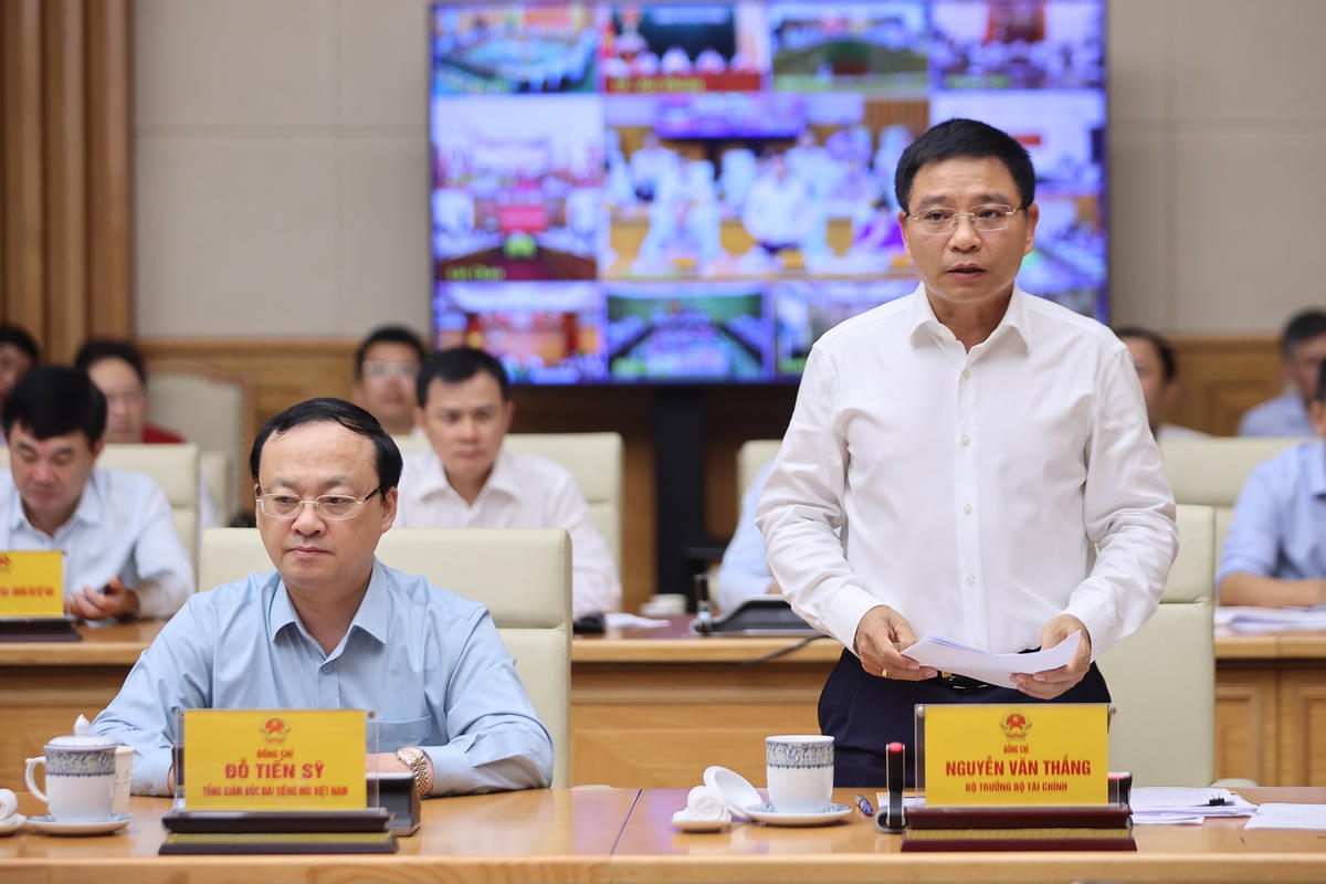 Thủ tướng: Tăng trưởng 8,3-8,5% năm 2025 không là 'mục tiêu bất khả thi'- Ảnh 5.