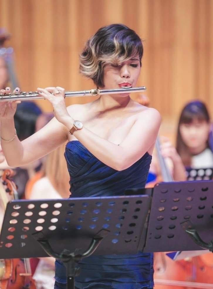 Nghệ sĩ sáo Lê Thư Hương.