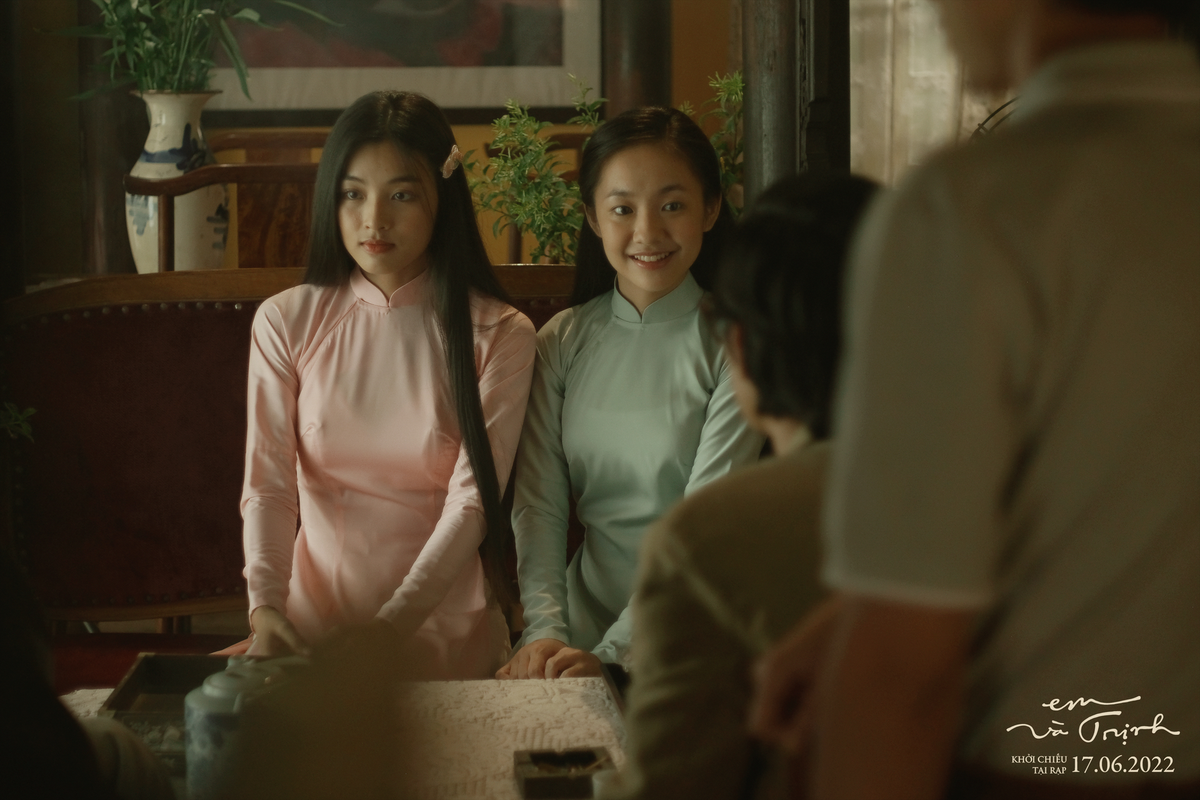 "Em và Trịnh" là bộ phim đầu tay Lan Thy tham gia diễn xuất. 