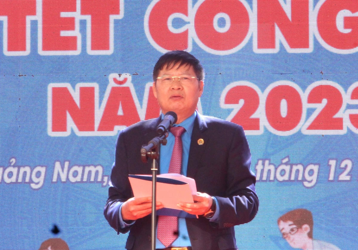 Ông  Phan Văn Anh, Phó Chủ tịch Tổng LĐLĐ Việt Nam phát biểu khai mạc chương trình.