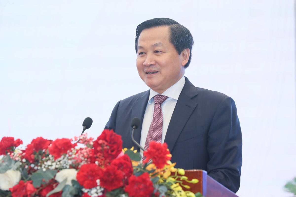 Phó Thủ tướng Lê Minh Khái phát biểu tại Đại hội. Ảnh: Quang Vinh.