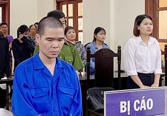 Bị cáo Trần Văn Luân tại TAND huyện Kim Thành.