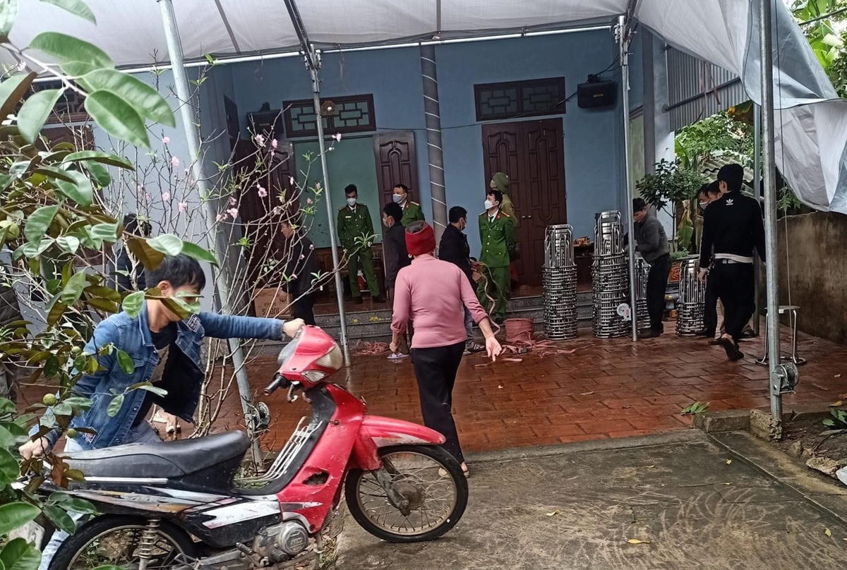 Hiện trường vụ án mạng.