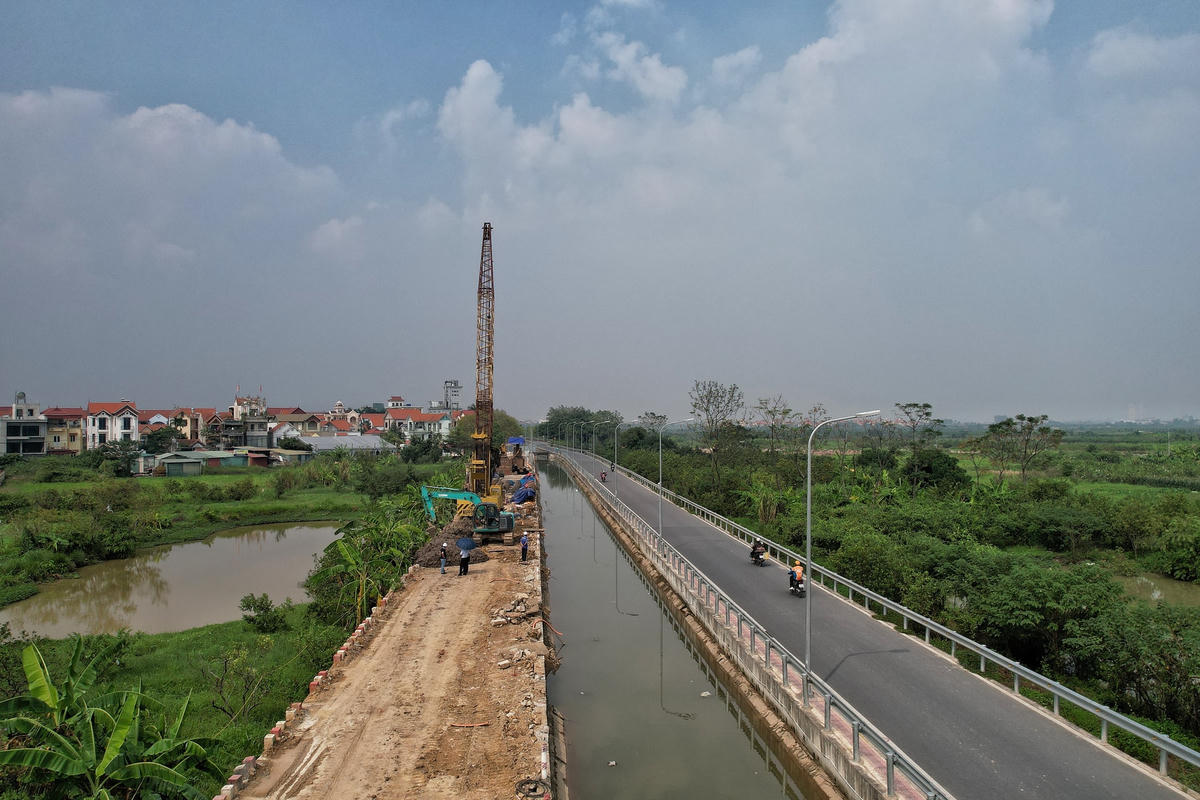 Còn tại gói thầu số 9, có chiều dài 23 km đi qua hai địa phận huyện Hoài Đức, Đan Phượng cũng đang tập trung triển khai thi công.